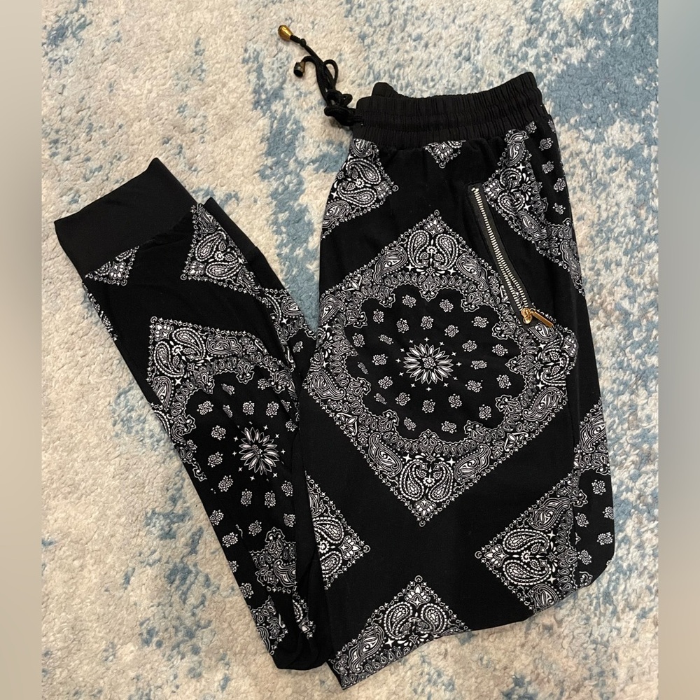 size S/M jogger pants